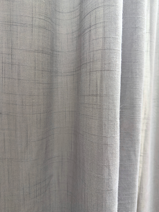Cortinas de Lino – Luz Natural, Estilo Atemporal y Caída Elegante