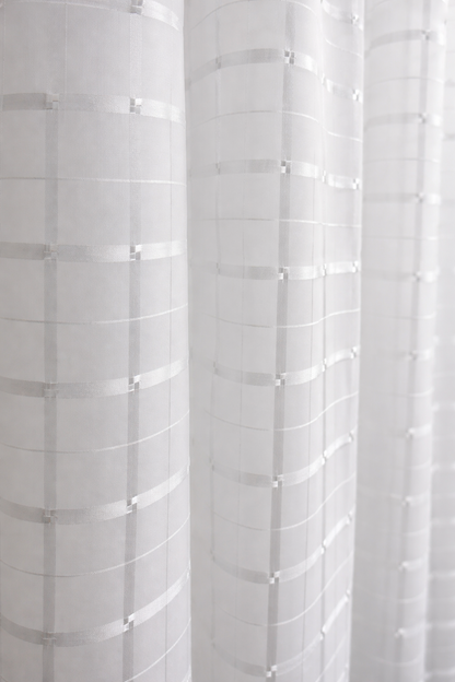 Cortinas de Tergal Translúcido con Diseño de Cuadros – Luz Natural y Estética Atemporal